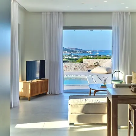 Villa Helia With Swimming Pool