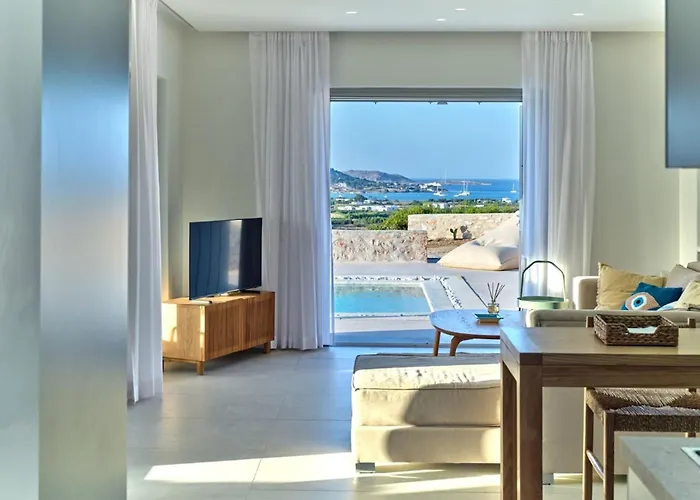 Villa Helia With Swimming Pool