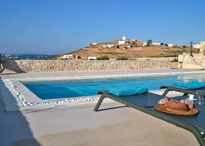 Helia With Swimming Pool Villa *